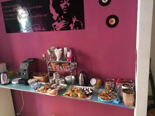 Alojamento de Acomodação e Pequeno-almoço Colori E Note 4*