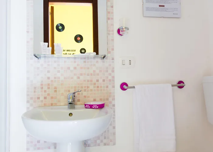 克洛里诺特住宿加早餐旅馆 4*